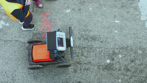 The GPR is a noninvasive method used in geophysics. It is based on the analys Video stock 172595571