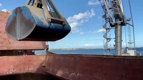 Grab working 2 Stock Footage 327986569