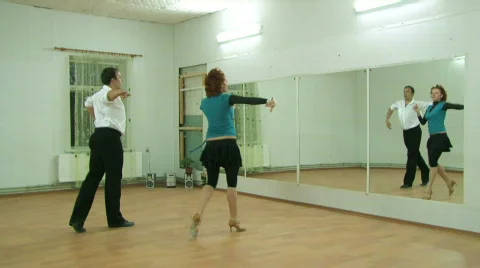 Graceful dance in front of mirror Video stock 806017