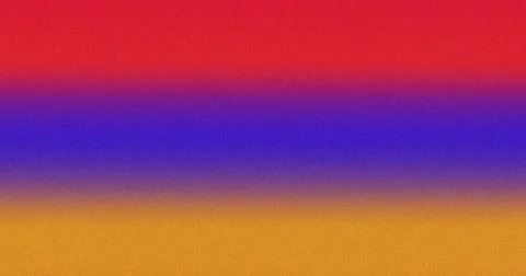 Gradient noisy background with red, blue and orange hues in a grainy texture Illustrazione stock