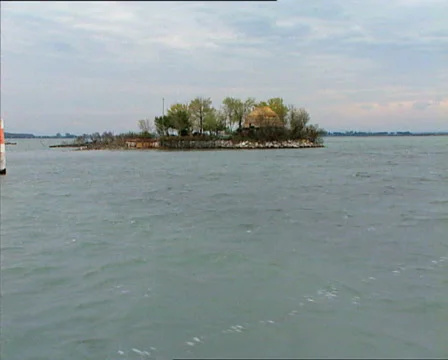 GRADO lagoon camera boat 4 typical hut Video stock 23927995