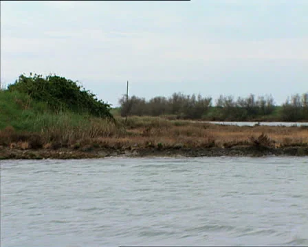 GRADO lagoon camera boat 5 Video stock 23927812