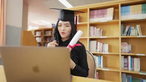 Graduation of social distancing Video stock 149906682