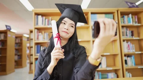 Graduation of social distancing Video stock 149906737