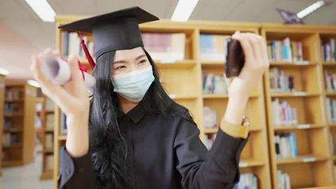 Graduation of social distancing Video stock 149906742