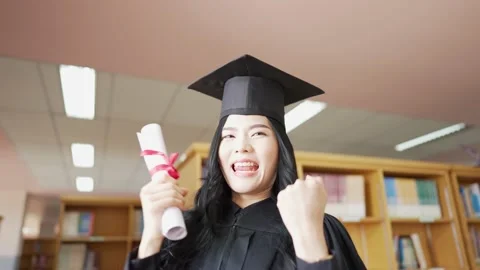 Graduation of social distancing Video stock 149906782