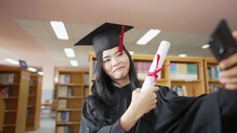 Graduation of social distancing Video stock 149906799