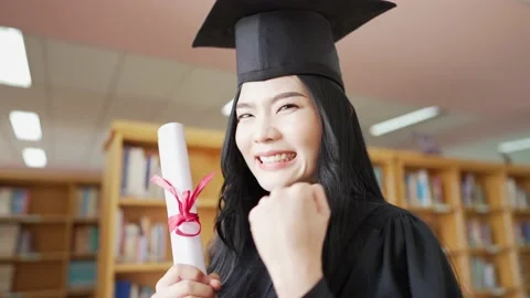 Graduation of social distancing Video stock 149906805