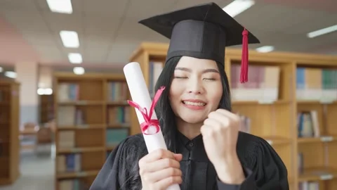 Graduation of social distancing Video stock 149906926