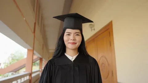 Graduation of social distancing Video stock 149907082