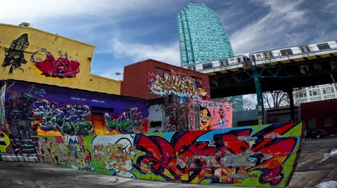 Graffiti on buildings with train in NYC Video stock 40429719