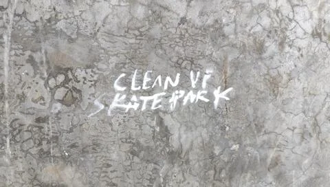 Graffiti Message at Skate Park Foto stock