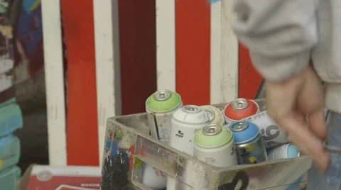 Graffiti Spray Can Stock Footage 59416727