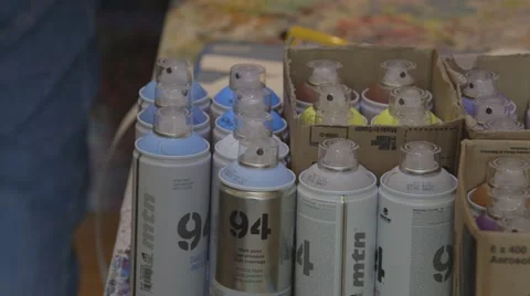 Graffiti Spray Can Stock Footage 59421018
