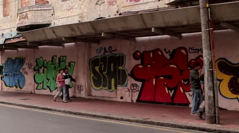 Graffiti wall Stock Footage 41876609