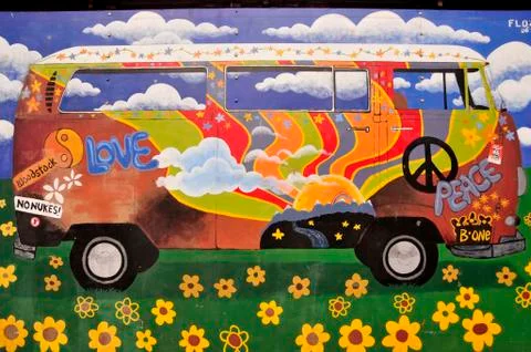 Graffito on a house wall in the city centre of amsterdam, holland, netherland Ilustração Stock