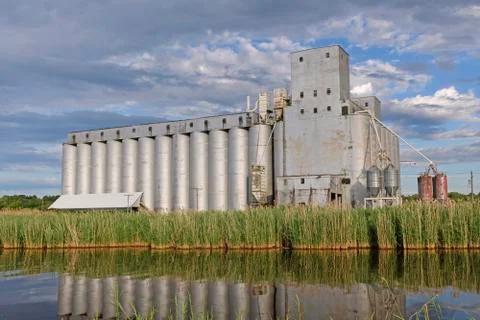 Grain Elevator Along a Quiet Shore 스톡 사진