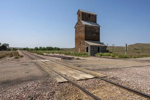 Grain Elevator in the Ghost Town of Owanka Stock Photos