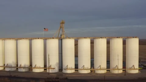 Grain Silo, Willows, California Drone Aerial View 스톡 동영상 335293758