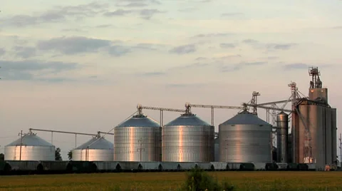 Grain Silos in Eureka early Evening Illinois Video stock 38615751
