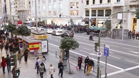 Gran via Madrid timelapse Video stock 117849868