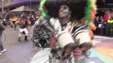 Gran Poder folkloric parade in La Paz held in solidarity for victims of recent u Video stock 311301270