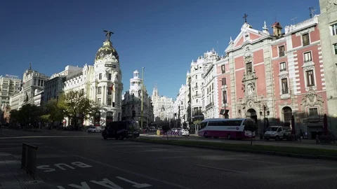 Gran via traffic in Madrid Stock-Footage 71228364