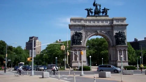 Grand Army Plaza in Prospect Heights, Brooklyn, New York. Stock Footage