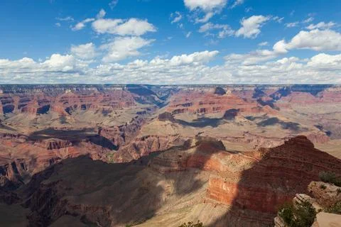 Grand Canyon panoramic landscape with layered red rock cliffs, deep canyon .. Stock-Fotos