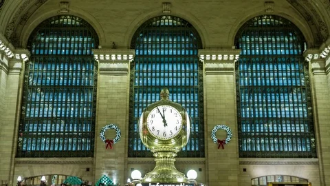 GRAND CENTRAL CLOCK TO 12AM Stock Footage 83525108