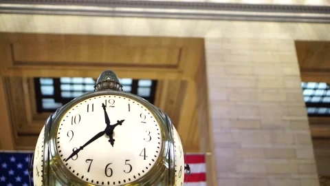 Grand Central Clock 動画素材 137917225