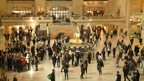 Grand Central Station Crowd and Kiosk Stock Footage