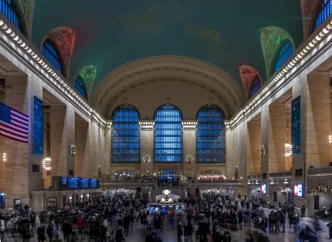 Grand Centrals Main Concourse with festive wreaths Stock Photos