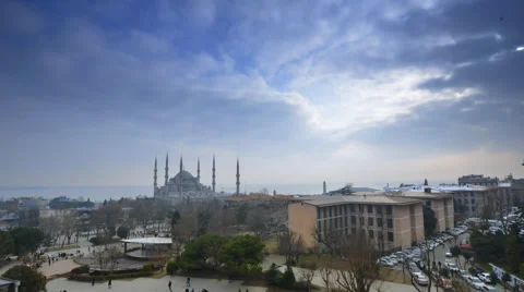 Grand Mosque in the background of clouds timelapse Stockbeeldmateriaal 62595369