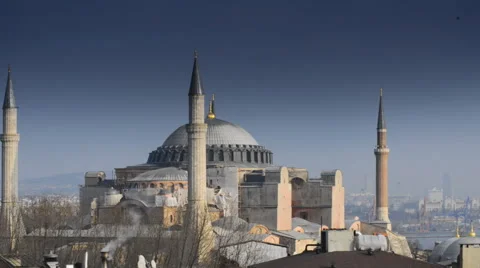 Grand Mosque in the background of the sky Stockbeeldmateriaal 62616476