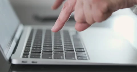 Grandma is very slow at typing on computer keyboard with only her index fingers Vidéo 237163739