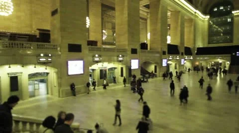 Grant Central Station Pan Blurred Crowd Video stock 10579324