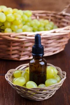 Grape essential oil Stock-Fotos