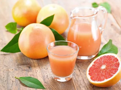Grapefruitsaft Foto stock