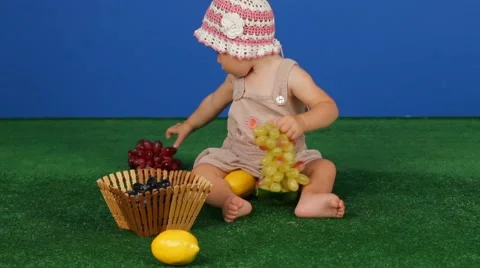 Grapes For The Child Video stock 52450693