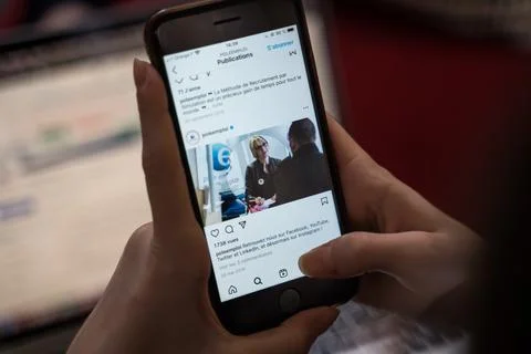 Graphical user interface, text, application, chat or text message Stock Photos