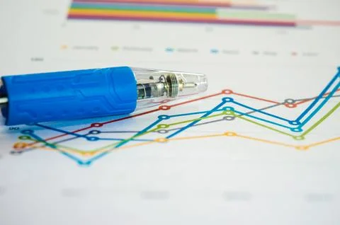 Graphs with pen Stockfoto's