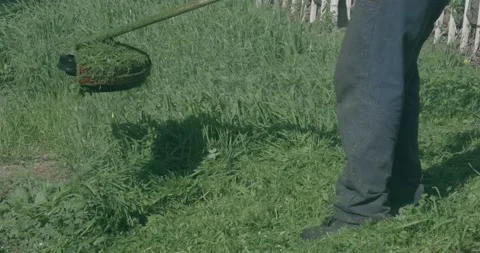 Grass cutting 動画素材 136288641