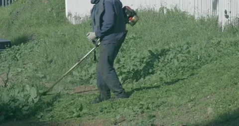 Grass cutting o4 動画素材 136288843