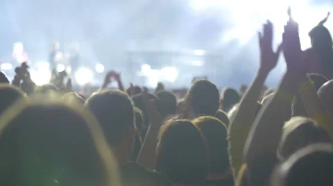 Grateful Public Greeting the Performer Vídeo Stock 52500617
