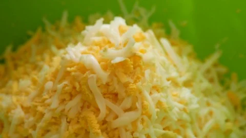 Grating boiled eggs macro 库存影片 71392099