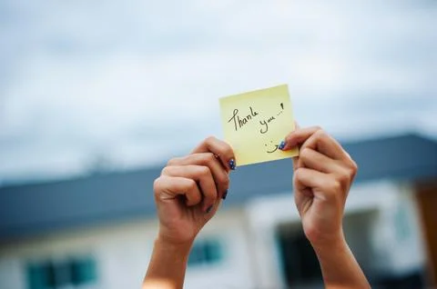 Gratitude note display in outdoor setting a personal gesture of thankfulnes.. Stock Photos