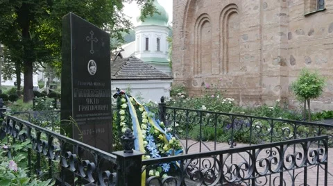 Grave Marble Memorial at Courtyard Monastery Vydubychi Men Monastery Wreath is 動画素材 58012229