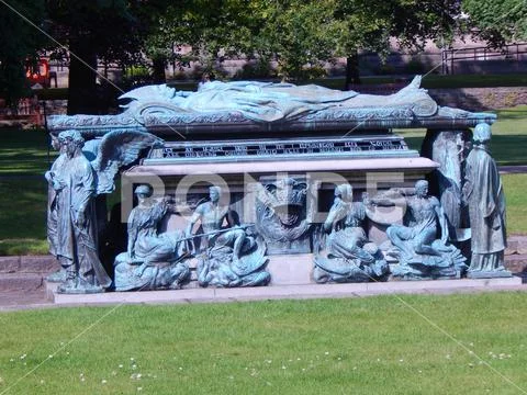 Grave Stock Photos