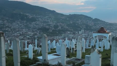 Graveyard. Sarajevo. 10 스톡 동영상 8656787